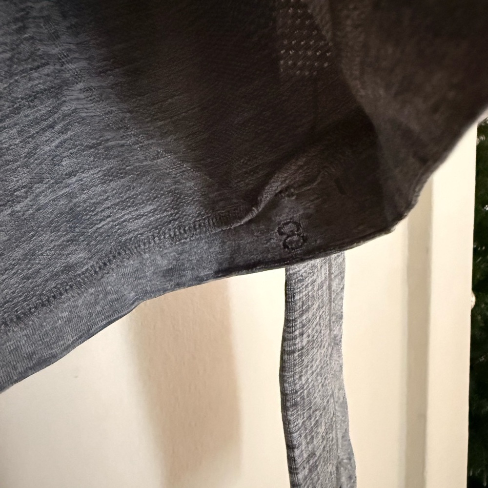 Lululemon Swiftly Tech 2.0 Long Sleeve Top - Picture 3 of 4